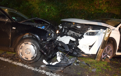 POL-OL: +++Pressemitteilung des Polizeikommissariates Bad Zwischenahn: Zwei Verletzte durch FrontalzusammenstoĂ zweier Pkw+++ - Foto: presseportal.de POL-OL: +++Pressemitteilung des Polizeikommissariates Bad Zwischenahn: Zwei Verletzte durch FrontalzusammenstoĂ zweier Pkw+++ - Foto: presseportal.de