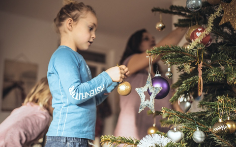 Ratgeber der SOS-Kinderdörfer: Wie Sie zu Weihnachten Gemeinsamkeit schaffen / Tipps für ein friedvolles Fest - Foto: presseportal.de