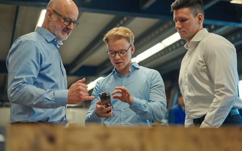 Neukunden-Gewinnung für das produzierende Gewerbe: Wie die KI-Experten Kai Boers & Philipp Klimke für 6- bis 7-stellige Neukunden-Deals bei Mittelständlern mit künstlicher Vertriebsintelligenz sorgen - Foto: presseportal.de