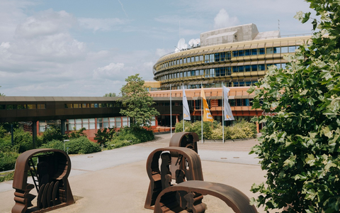 ZDF-Familie erreicht 2024 besten Wert seit 1992 / Intendant Himmler: Publikum setzt auf Qualität der Berichterstattung - Foto: presseportal.de