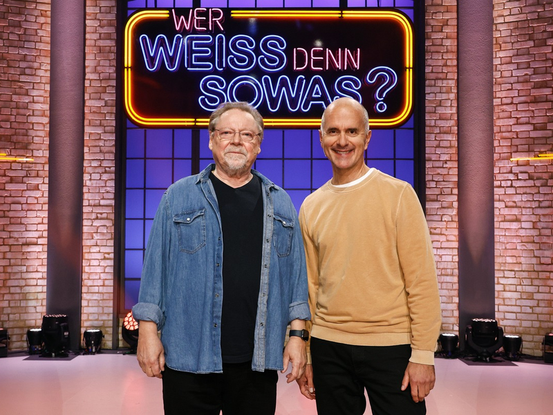 Mit Comedy-Raketen ins Neue Jahr: Christoph Maria Herbst und Jürgen von der Lippe bei Wer weiß denn sowas? - Das Wissensquiz vom 30. Dezember 2024 bis 3. Januar 2025, um 18:00 Uhr im Ersten - Foto: presseportal.de