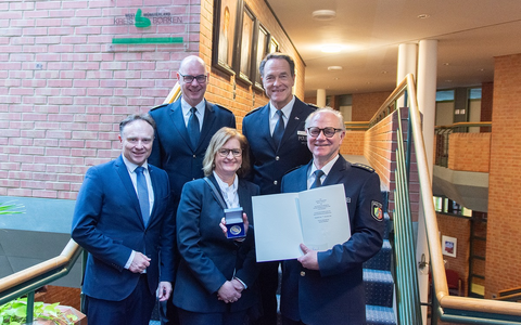 POL-BOR: Kreis Borken - Abteilungsleiter Bernd Loeffler verabschiedet - Foto: presseportal.de