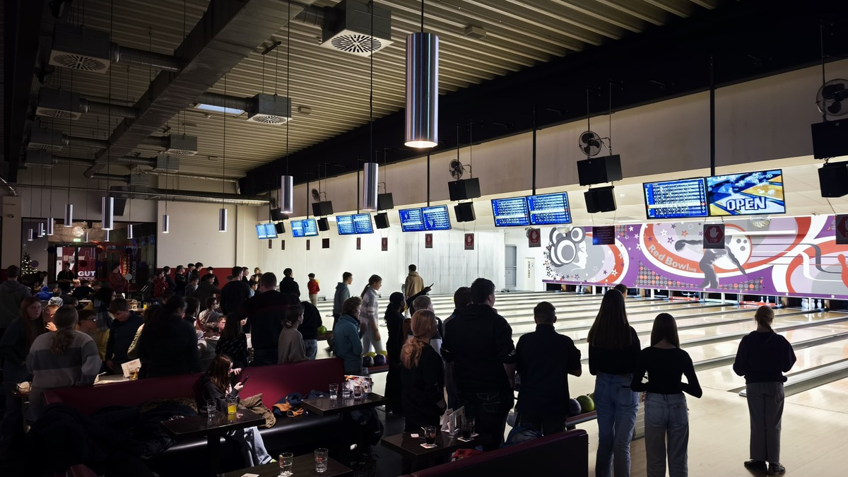 FW-AR: Nikolausfeier der Jugendfeuerwehr: Sportlicher Jahresabschluss und Dankeschön für Engagement - Foto: presseportal.de