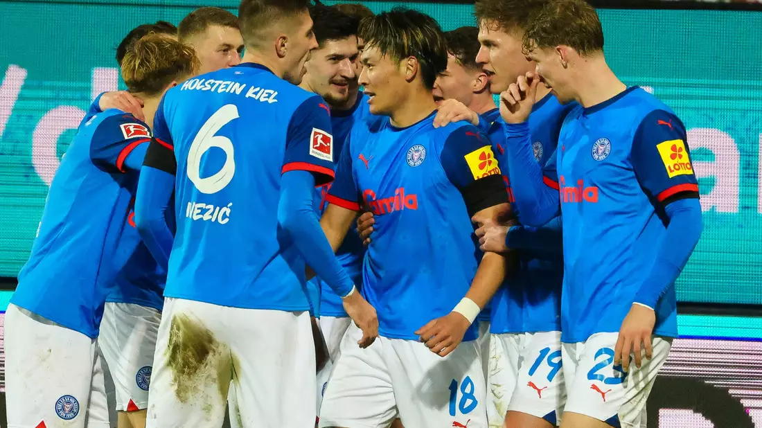 Kiel schöpft im Abstiegskampf Hoffnung. - Bild: Frank Molter/dpa