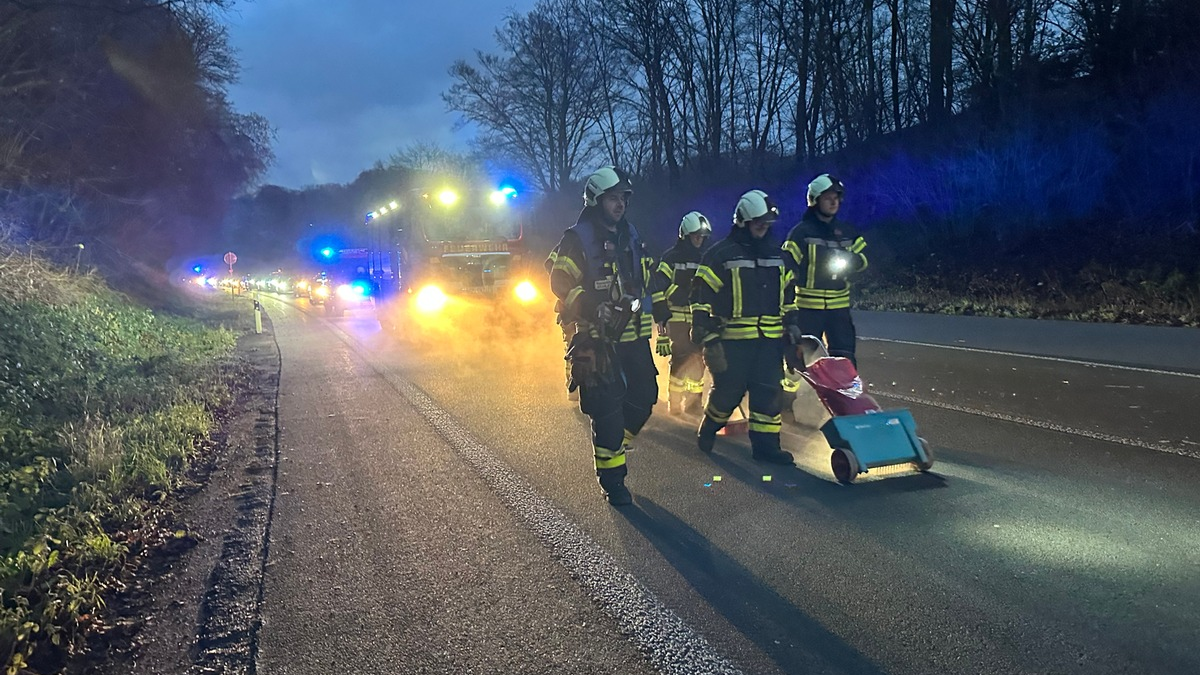 FW-EN: Ölspur führt durch Stadtgebiet - Foto: presseportal.de