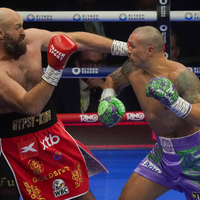 Sorgte mit seinem Outfit wieder für Furore: Tyson Fury - Foto: Frank Augstein/AP/dpa