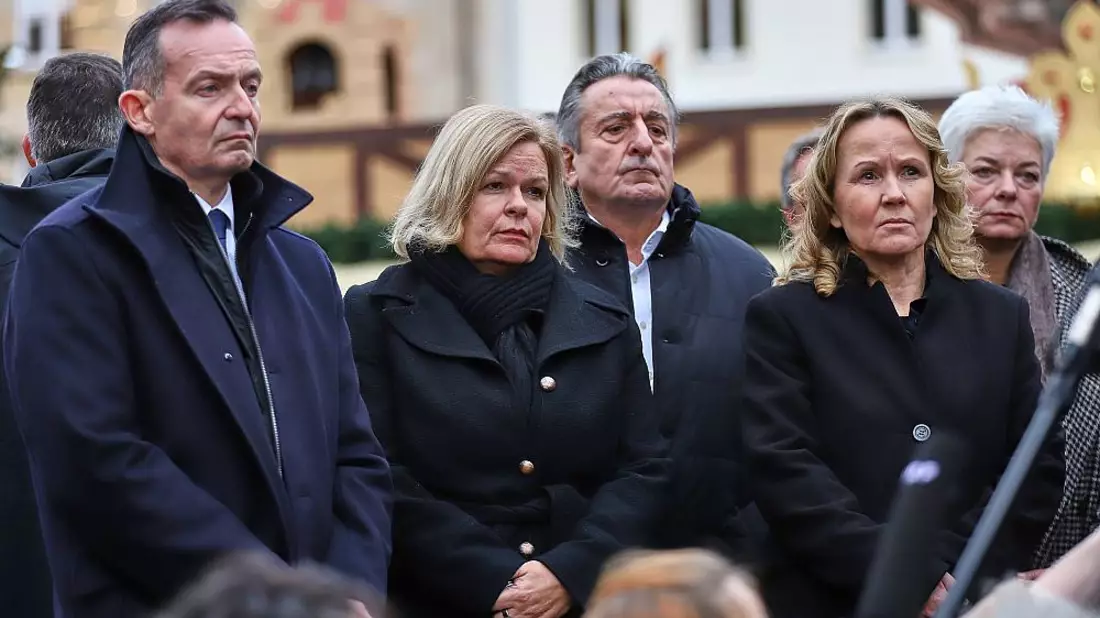 Nancy Faeser und weitere Spitzenpolitiker besuchen Tatort nach Anschlag von Magdeburg am 21.12.2024 - Bild: über dts Nachrichtenagentur