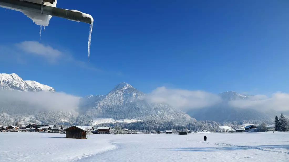 Bilderbuchweihnachtswetter wird in den Alpen und den Hochlagen der Mittelgebirge erwartet. (Archivbild)  - Bild: Karl-Josef Hildenbrand/dpa