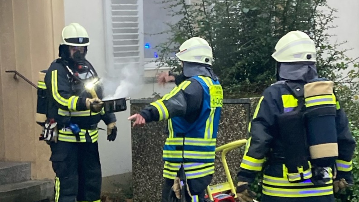 FW-EN: Gemeldeter Küchenbrand sorgt für Einsatz der Hattinger Feuerwehr - Foto: presseportal.de