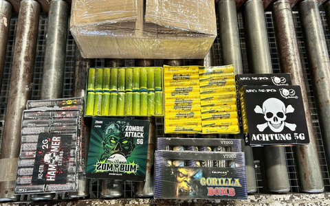 HZA-HST: Stralsunder Zoll warnt vor Gefahren bei Silvesterfeuerwerk ./. Vermeiden Sie den Kauf von illegaler Pyrotechnik - Foto: presseportal.de