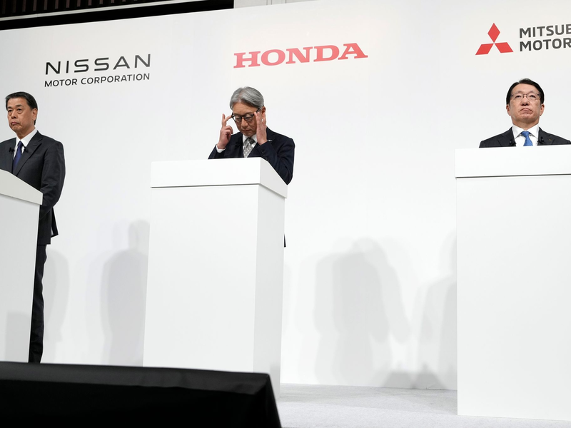 Japans Autobauer für technologische Zusammenarbeit statt Fusion.  - Foto: Eugene Hoshiko/AP/dpa