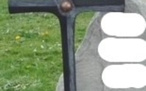 POL-UL: (BC) Langenenslingen - Diebstahl auf Friedhof / Ein Unbekannter entwendete in den vergangenen Tagen ein Grabkreuz in Langenenslingen. - Foto: presseportal.de