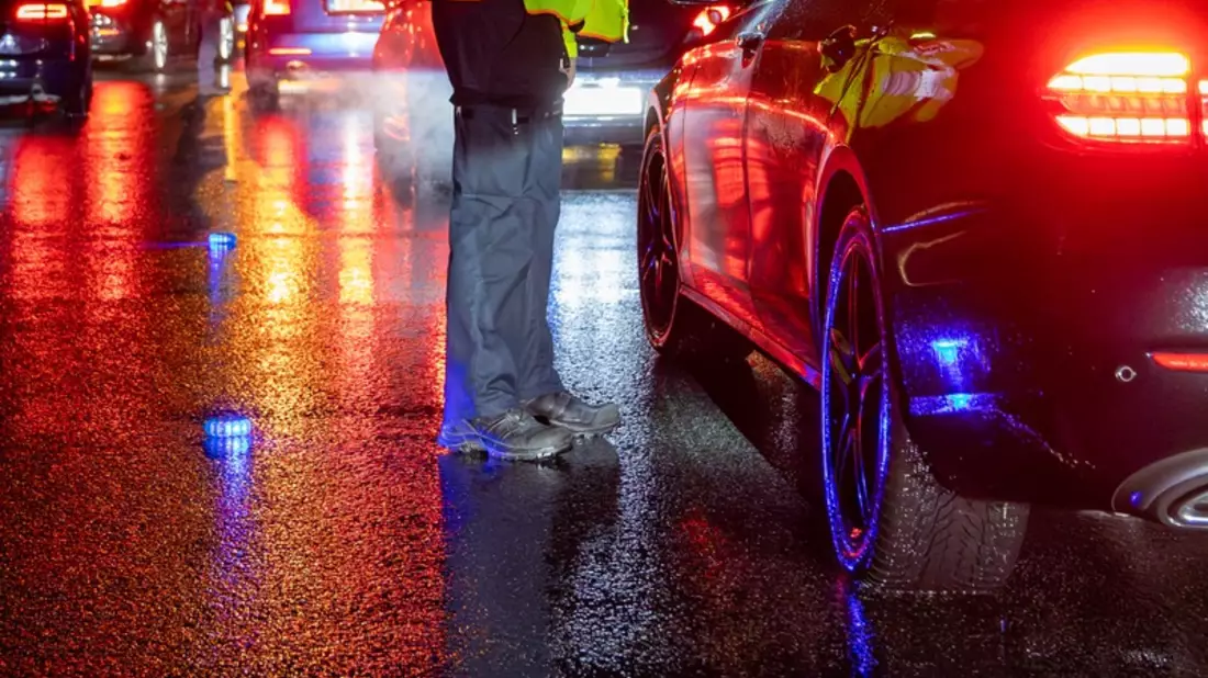 POL-OF: Alkohol- und Drogensünder im Fokus: Zahlreiche Verkehrskontrollen in der Vorweihnachtszeit - Bild: presseportal.de