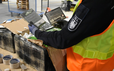 HZA-H: Zoll Hannover stoppt tonnenweise illegale Pyrotechnik - Foto: presseportal.de