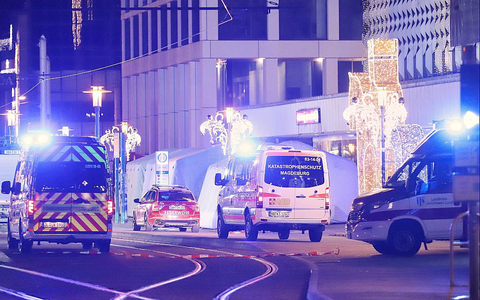 Auto rast auf Magdeburger Weihnachtsmarkt in Menschenmenge am 20.12.2024 - Foto: über dts Nachrichtenagentur