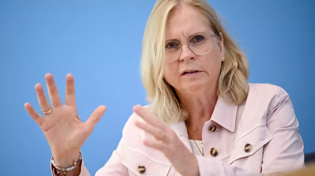 Andrea Lindholz sagt, Zusammenarbeit gibt es nur unter den Bedingungen der Union. (Archivbild) - Bild: Britta Pedersen/dpa