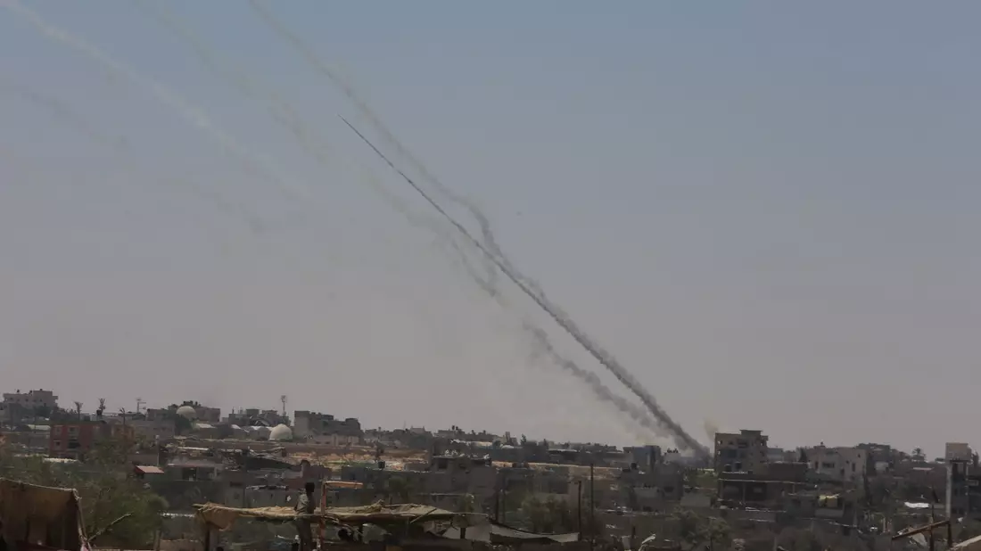 Laut Israels Armee soll sich ein Terrorist in einer humanitären Schutzzone in Gaza verschanzt haben. (Archivbild) - Bild: Abed Rahim Khatib/dpa