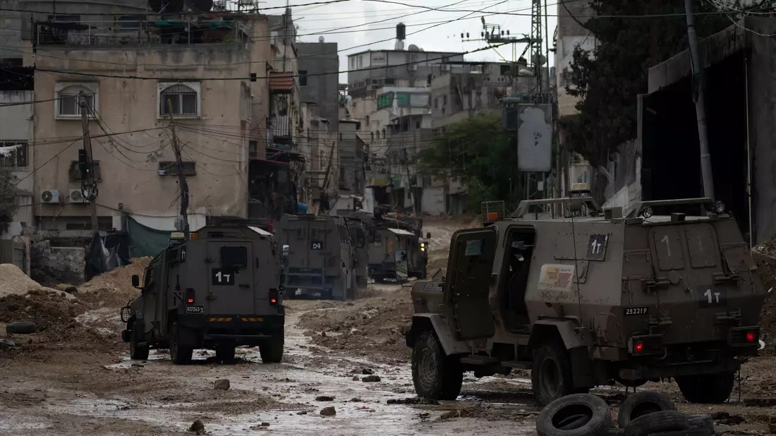 Wieder gibt es bei einem israelischen Militäreinsatz Tote im Westjordanland.   - Bild: Majdi Mohammed/AP/dpa