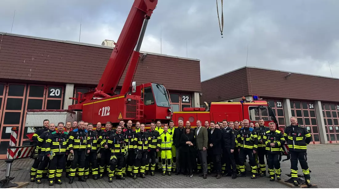 FW-M: OB Dieter Reiter besucht die Feuerwache 6 (Pasing) - Bild: presseportal.de