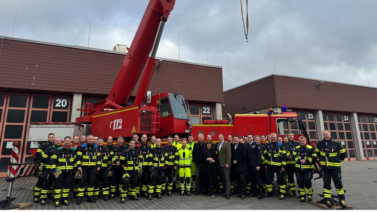 FW-M: OB Dieter Reiter besucht die Feuerwache 6 (Pasing) - Foto: presseportal.de