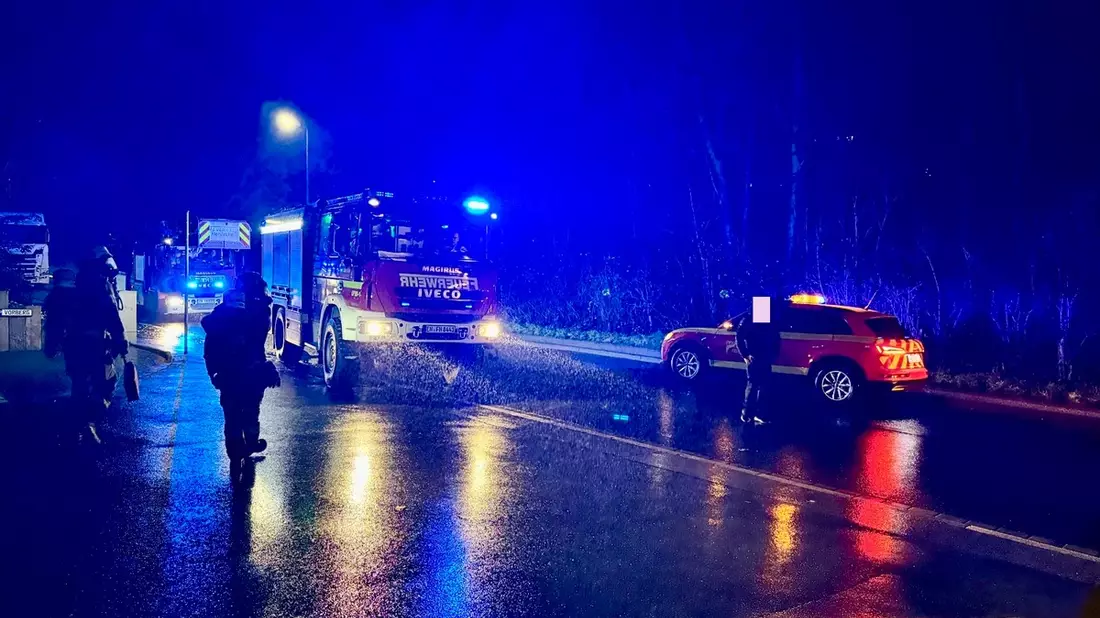 FW Hünxe: Gemeldeter Pkw-Brand auf der BAB 3 - Bild: presseportal.de