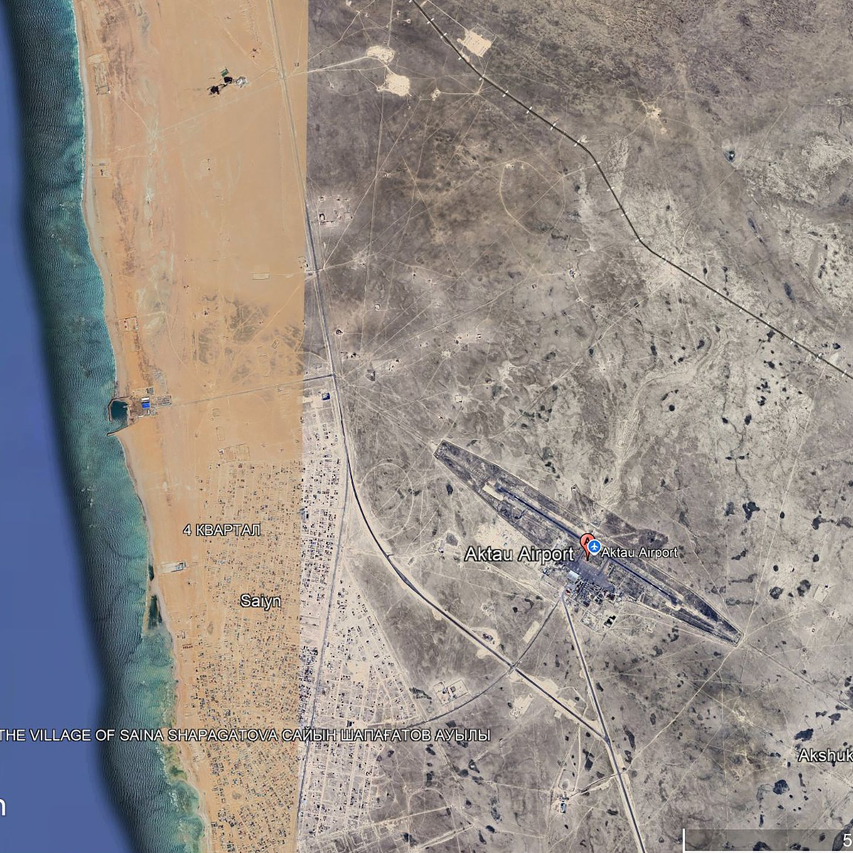 Das Flugzeug stürzte bei der Stadt Aktau am Kaspischen Meer ab. - Foto: -/Google 2024/Airbus/dpa