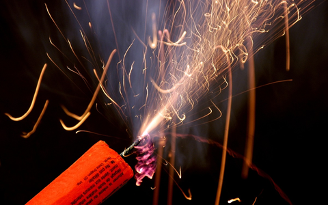 HZA-A: Hauptzollamt Augsburg warnt vor gefährlichem Feuerwerk aus dem Ausland - Foto: presseportal.de