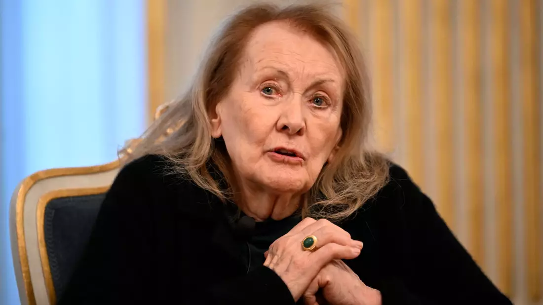 Annie Ernaux ist für autofiktionale Texte bekannt (Archivbild). - Bild: Anders Wiklund/TT News Agency/AP/dpa