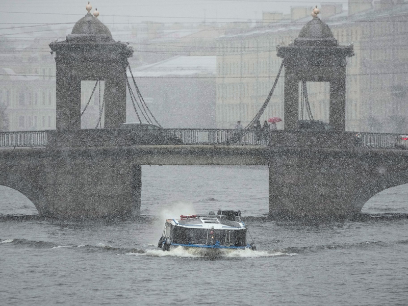 Die Millionenmetropole St. Petersburg galt lange als eine der Hauptstädte des Verbrechens in Russland. (Archivbild) - Foto: Dmitri Lovetsky/AP/dpa