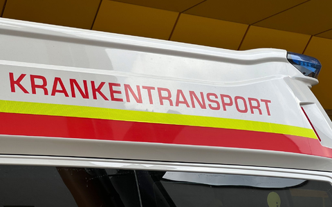 Ein kleiner Junge hat bei einem Unfall auf einem Bauernhof in Österreich einen Arm verloren. (Archivbild)  - Foto: Matthias Röder/dpa