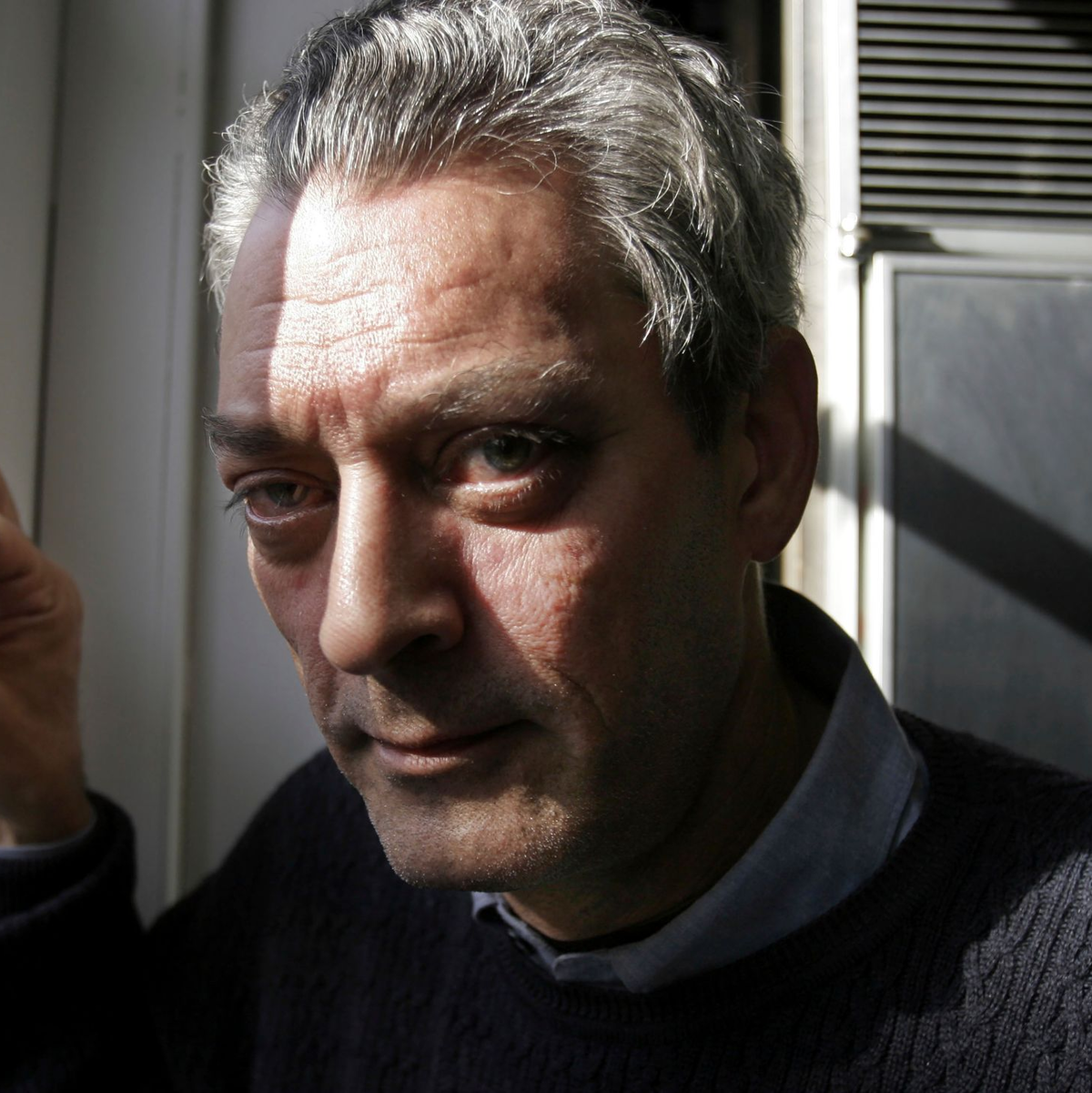 Schriftsteller Paul Auster mit 77 Jahren gestorben. (Archivbild) - Foto: Bebeto Matthews/AP