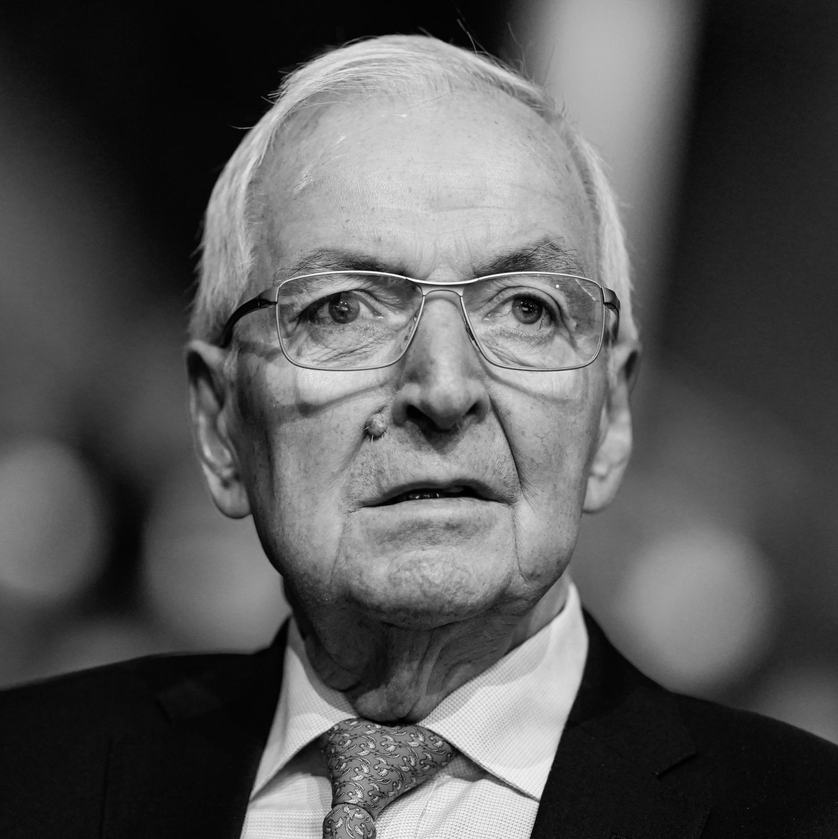 Ehemaliger Bundesumweltminister Klaus Töpfer mit 85 Jahren gestorben. (Archivbild) - Foto: Uwe Anspach/dpa