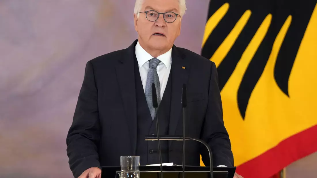 Immer wieder kursieren Falschmeldungen zu Politikerinnen und Politikern in Deutschland. - Bild: Sören Stache/dpa