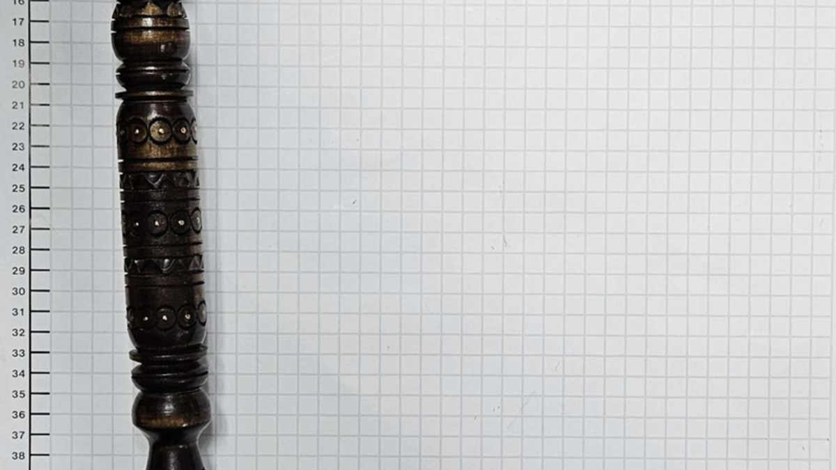 BPOL NRW: Bundespolizei stellt Streitkolben bei 50-Jährigem sicher - Foto: presseportal.de