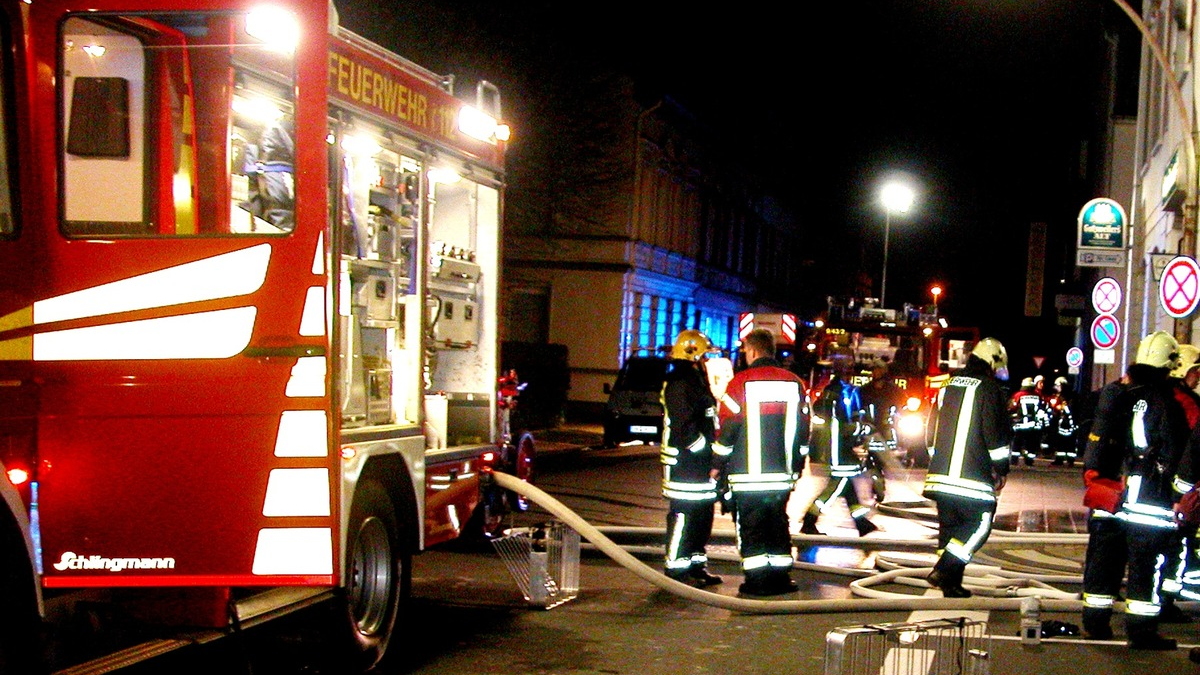 POL-ME: Müllcontainer abgebrannt - Polizei ermittelt - 2506095 - Foto: presseportal.de