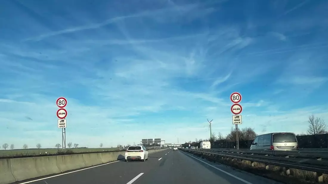API-TH: Für wen gelten die Verkehrszeichen? - Bild: presseportal.de