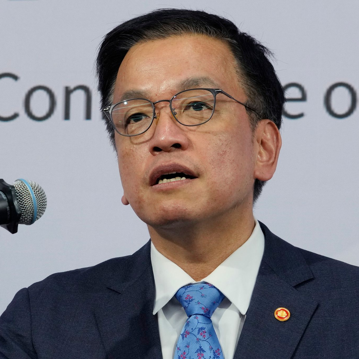 Der südkoreanische Finanzminister Choi Sang Mok übernimmt übergangsweise Südkoreas Staatsgeschäfte. (Archivbild) - Foto: Ahn Young-joon/AP/dpa