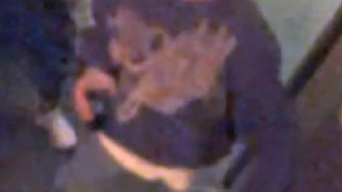 POL-HH: 241227-1. Gefährliche Körperverletzung in Hamburg-Sternschanze - Öffentlichkeitsfahndung nach tatverdächtigem Mann - Foto: presseportal.de