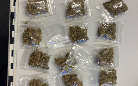 POL-SI: Polizei geht bei Sonderkontrollen in der Innenstadt Drogenhändler ins Netz - über 1,5 kg Betäubungsmittel sichergestellt -#polsiwi - Foto: presseportal.de