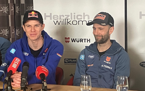 Andreas Wellinger und Pius Paschke sind optimistisch. - Foto: Patrick Reichardt/dpa