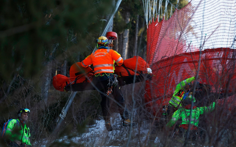 Cyprien Sarrazin war beim Training in Bormio schwer gestürzt. - Foto: Alessandro Trovati/AP/dpa