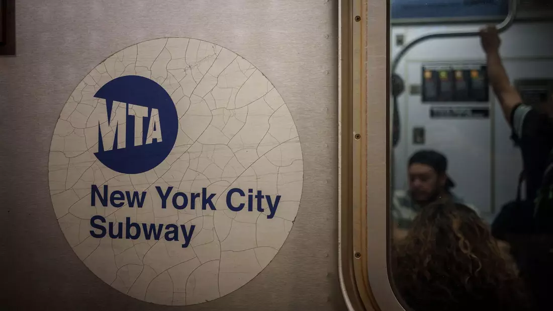 Viele Details der Tat in einer New Yorker U-Bahn bleiben weiter unbekannt. - Bild: Michael Kappeler/dpa