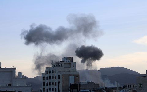 Die Huthi-Miliz im Jemen ist erneut Ziel von Luftangriffen geworden. - Foto: Osamah Abdulrahman/AP/dpa Die Huthi-Miliz im Jemen ist erneut Ziel von Luftangriffen geworden. - Foto: Osamah Abdulrahman/AP/dpa