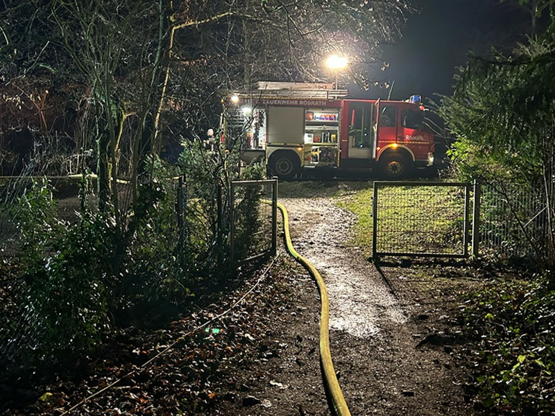FW Rösrath: Brand in Kleingartensiedlung - Foto: presseportal.de