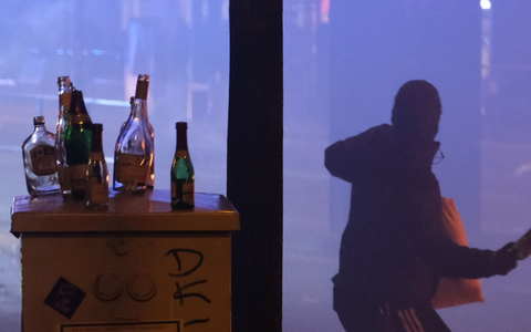 Vor Silvester steht das Thema Angriffe auf Einsatzkräfte wieder im Fokus. (Archivbild) - Foto: Sebastian Willnow/dpa