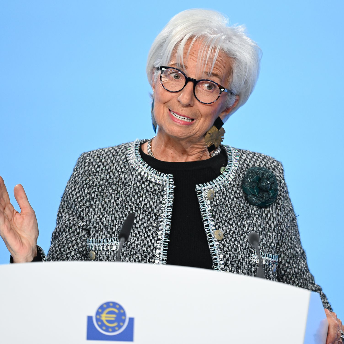 EZB-Präsidentin Lagarde: Weitere Zinssenkungen im Blick (Archivbild) - Foto: Arne Dedert/dpa