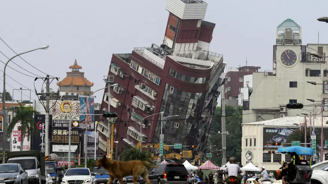 Bei Einhaltung strenger Bauvorschriften können Gebäude selbst schweren Erdbeben standhalten (Archivbild). - Bild: Uncredited/kyodo/dpa