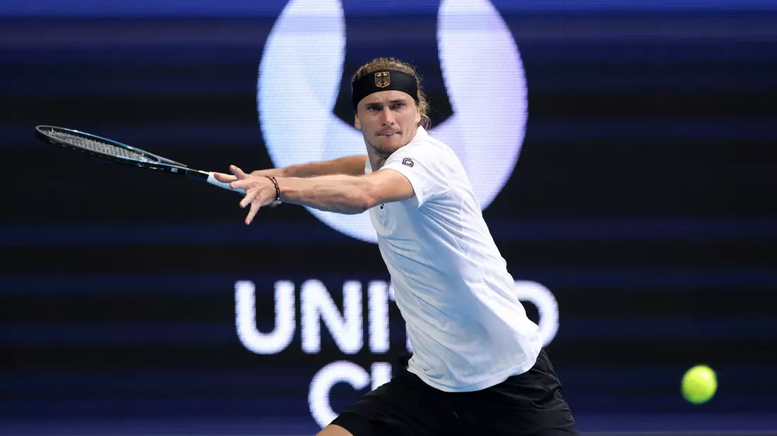 Alexander Zverev gewinnt sein erstes Saisonmatch und sorgt für die Entscheidung im Duell gegen Brasilien - Bild: Richard Wainwright/AAP/dpa