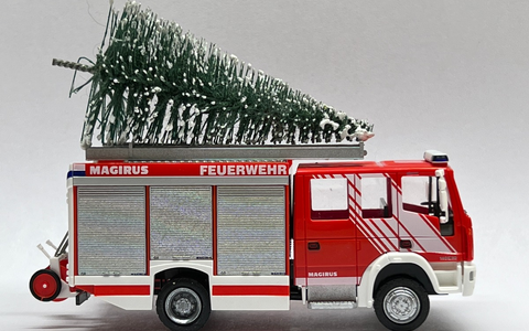 FW Beverungen: Tannenbaumsammelaktion der Jugendfeuerwehr Beverungen und Jugendfeuerwehr Herstelle - Foto: presseportal.de FW Beverungen: Tannenbaumsammelaktion der Jugendfeuerwehr Beverungen und Jugendfeuerwehr Herstelle - Foto: presseportal.de