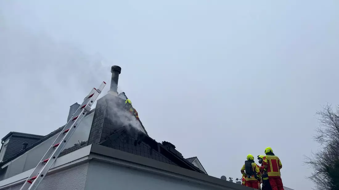 FW-Heiligenhaus: Kaminbrand in Heiligenhaus Isenbügel - Bild: presseportal.de